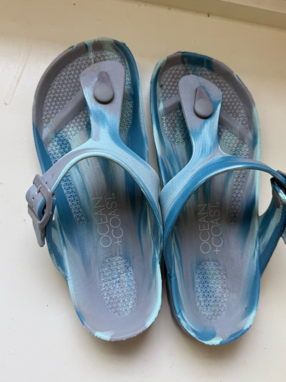 Ocean + Coast Women's Blue Gray Thong Sandals